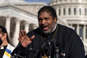 Rev. William Barber To Lead Yale’s New Center for Theology and Public Policy