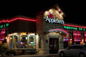 Applebee’s Arrest Investigated After Police Cuff The Wrong Guy