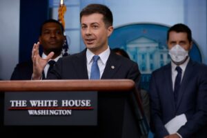 Buttigieg Announces $1B Program To Reconnect Low-Income Communities