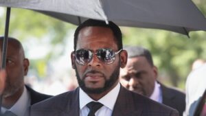 Retired Prisons Officer Suspected of Leaking Various R. Kelly Jail Records to Blogger