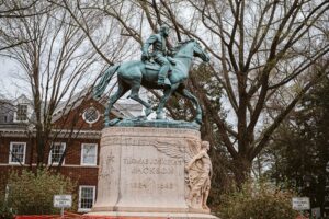 Charlottesville City Council Votes to Finally Remove 2 Confederate Statues From Local Parks