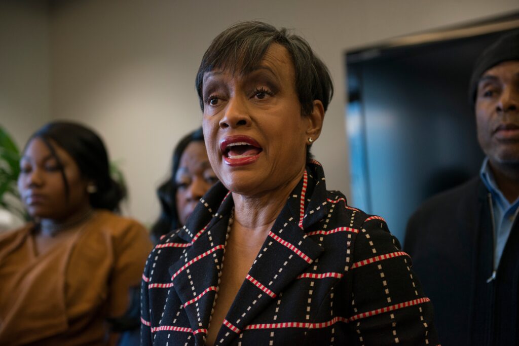 TV Judge Glenda Hatchett Calls Out Georgia Governor Brian Kemp After His former Sheriff Admitted to Groping Her