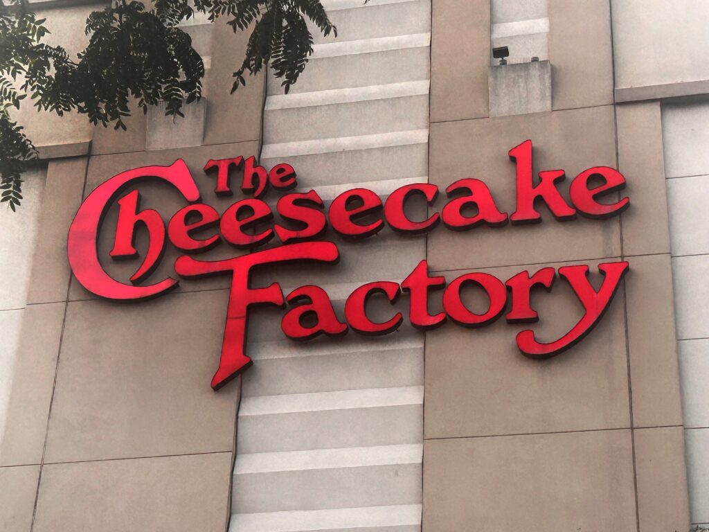 A Viral Bad Date List Is Putting Chains Like The Cheesecake Factory, Waffle House and Red Lobster on Blast