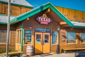 A Tiktok Storytime Goes Viral When Employer Tells of a Racial Confrontation At a Texas Roadhouse in Ohio