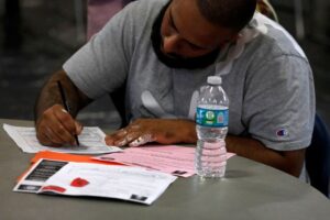 DOJ Says Florida Republicans Specifically Targeted Black Voters With Restrictions