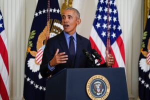 Teacher Shows Picture of Obama with Monkeys and Asks Students to Identify the Primate
