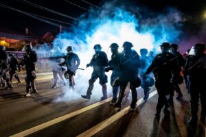 Arizona Law Makes It Illegal To Record Police Within 8 Feet