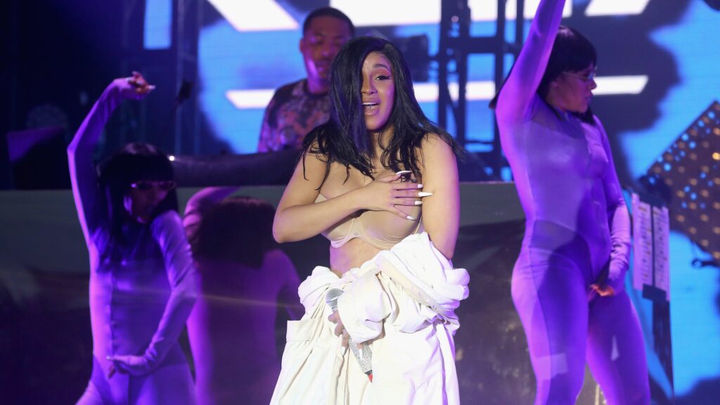 Be Careful: A Wardrobe Malfunction Forces Cardi B to Finish the Bonnaroo Festival in a Bathrobe