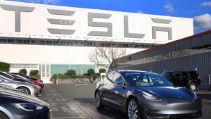 WTF: Former Black Employee of Tesla Adds 240 Black Colleagues to His 2017 Racism Lawsuit