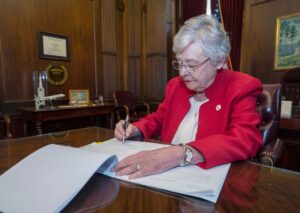 Alabama Governor Signs Bill Requiring 'Chemical Castration' for Some Sex Offenders