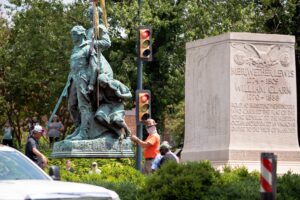 Study: Counties With More Confederate Statues Had More Lynchings