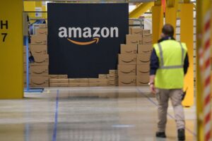 Amazon Union Organizers Arrested After Bringing Food To Warehouse Workers