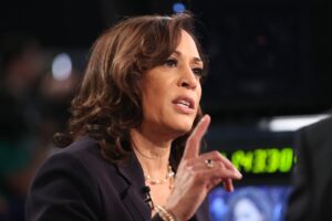 Kamala Harris and AOC Introduce Legislation That Protects Formerly Incarcerated People Against Federal Housing Discrimination