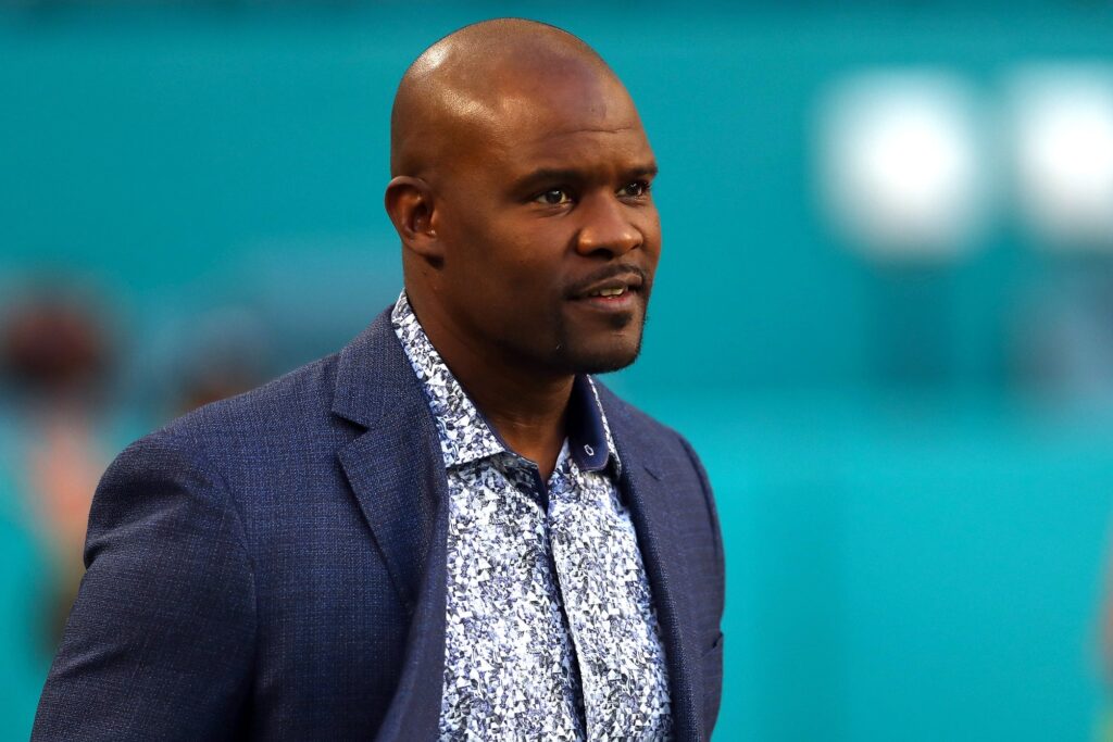 Brian Flores Is Named Minnesota Vikings’ Defensive Coordinator