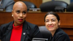 #SquadStyle: Alexandria Ocasio-Cortez and Ayanna Pressley's Style Advice for Rep.-Elect Cori Bush Is Our New Favorite Political Agenda