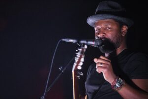 Black Musician Blasts American Airlines for Assuming He Was Trafficking His Own Kids