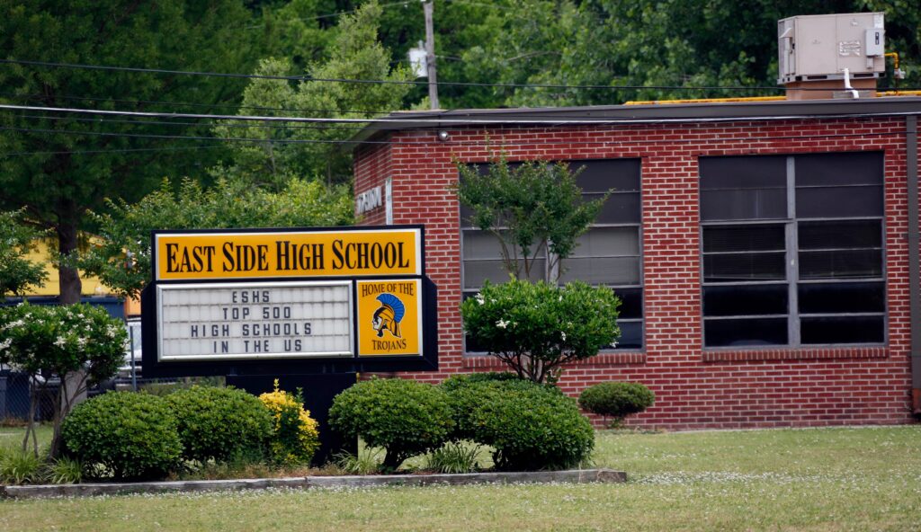 Black Mississippi High School Grad Charges Her Salutatorian Honor Was Given to Less Qualified White Student to Appease Racist Townspeople