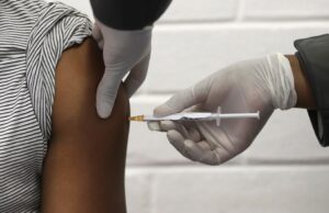 Distrust in Government, Knowledge of Past Medical Abuses Fuels Black Americans' Aversion to Coronavirus Vaccine, Study Finds
