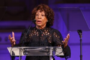 Rep. Maxine Waters Speaks on The Black Banking Crisis