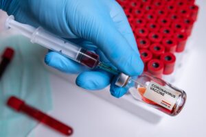 White House Tells FDA Chief to Authorize Coronavirus Vaccine or Resign for Reasons That Make No Sense