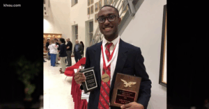 Houston High School Announces its First Ever Black Valedictorian: 'You Can Do Anything You Set Your Mind To'