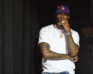 A Black LAPD Officer Called Out LeBron James for Demanding Police Accountability. Here's How James Should Respond to It