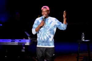 SNL's Michael Che Loses Grandmother to COVID-19