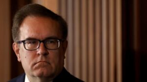 Team Trump Threatens to Yank Billions in Fed Cash From California for Not Cutting Air Pollution—but Won’t Let the State Cut Air Pollution