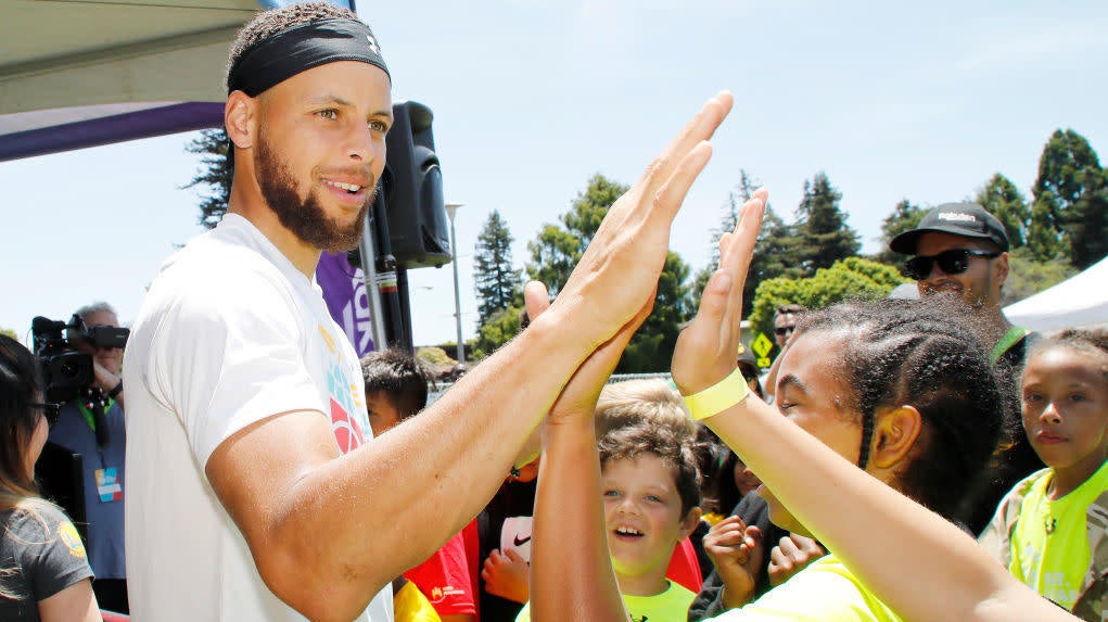 Steph Curry Makes a 7-Figure Gift to Howard University to Bring Golf Back to the HBCU