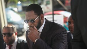 It’s the Remix to Infection: R. Kelly Skipped Court Because His Toenail Is Missing