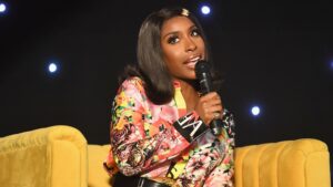 From Jackie Aina to the CROWN Coalition, Black Women Lead Glamour’s List of Women Changing the Beauty Industry