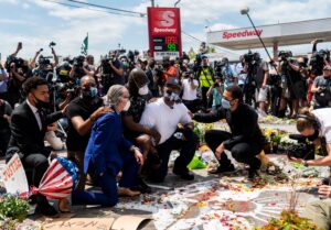 Brother of George Floyd Calls for Peace at the Site of His Death: 'Let's Do This Another Way'