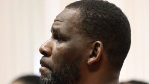 R. Kelly's Federal Trial on Child Pornography and Obstruction Charges Will Begin in September 2021