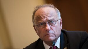 Rep. Steve King Trots Out Diamond and Silk in Legislative Announcement