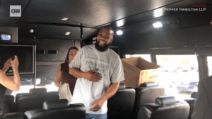 Innocent Man Released After 21 Years in Prison, Star Witness Confesses to Killing: 'I Can't Live With This on My Conscience'