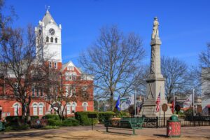 Confederate Monument Taken Down in Georgia Town