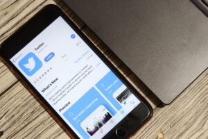 Twitter to Investigate Why Its Picture Cropping Algorithm Is Apparently Racist