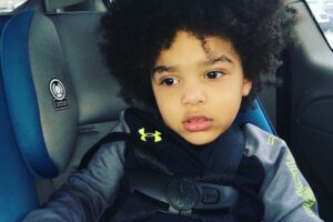 A Family Struggling With Son’s Cancer Diagnosis Was Yard-Shamed. Then, a Group of Strangers Pitched in to Help