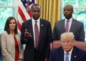 HUD Secretary Ben Carson Proves That a World-Renowned Pediatric Neurosurgeon Can Still Be a Bootlicker