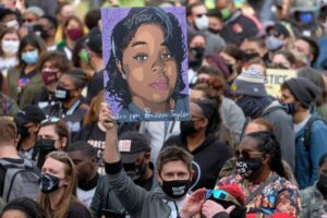 Cop Involved in Breonna Taylor Shooting Is Writing Some Whiny-Ass Book About His 'Truth' and Simon & Schuster Wants Nothing to Do With It