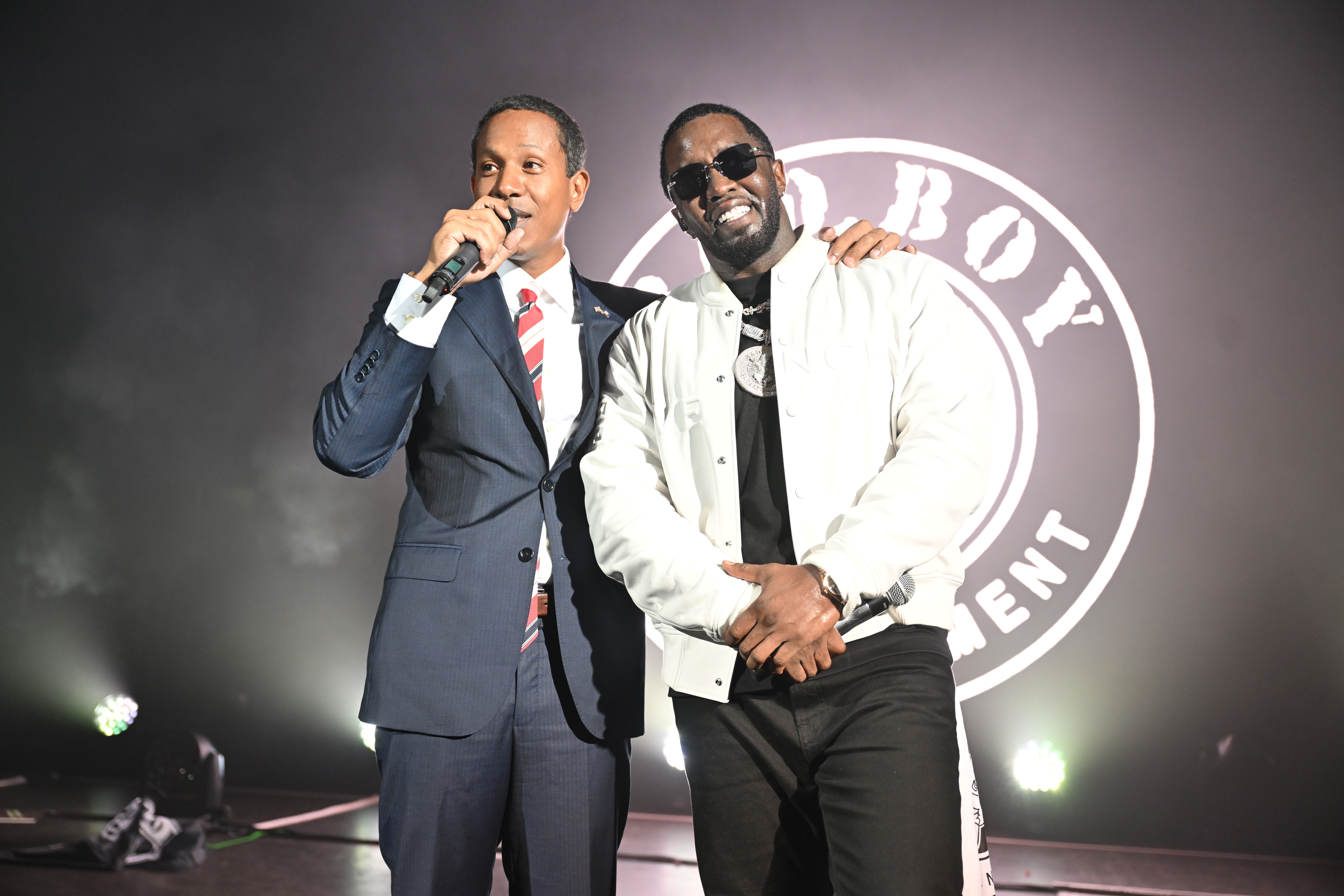 Shyne and Diddy onstage at O2 Shepherd’s Bush Empire in a special one night only event at O2 Shepherd’s Bush Empire on November 07, 2023 in London, England. Photo: Getty Images Samir Hussein for Sean Diddy Combs